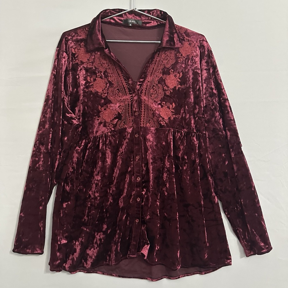Andree By Unit Crushed Velvet Button Up Tunic Women's 1X Maroon Embroidered
